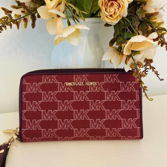 Michael Kors jet set wallet phone case mulberry signature new - Picture 1 of 5
